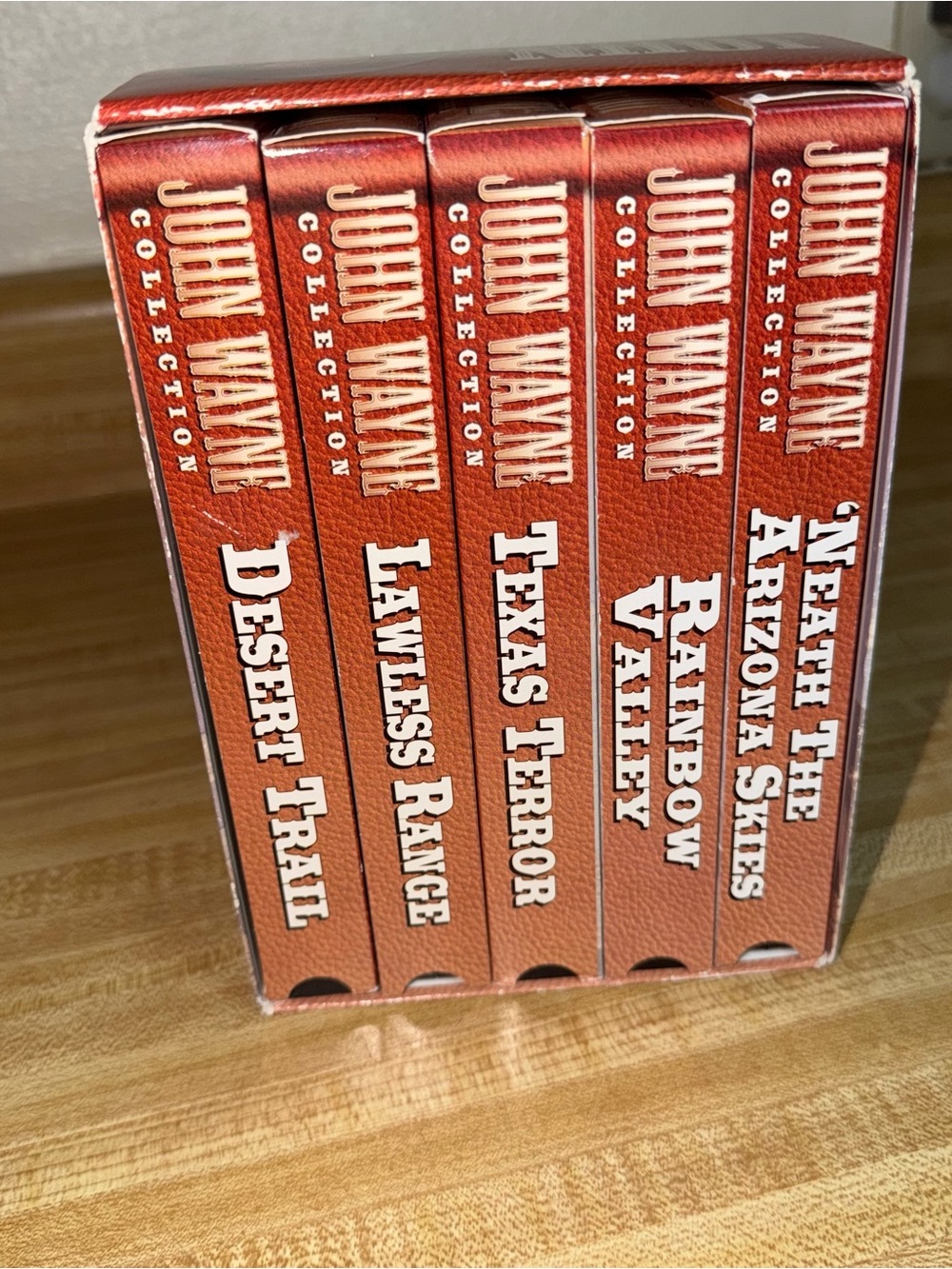 VTG John Wayne Collection VHS Box Set, desert trails, lawless Range Texas Terror
